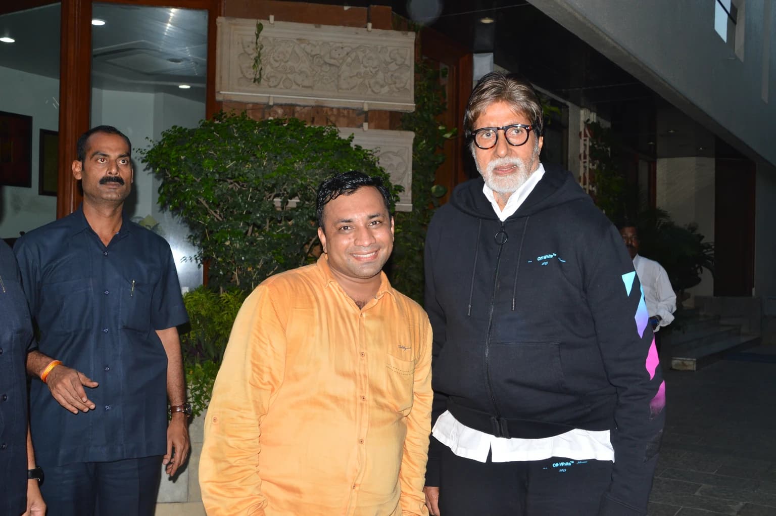 अमिताभ बच्चन और श्रीनिवास कुलकर्णी की 11 नवंबर 2018 की फाइल फोटो